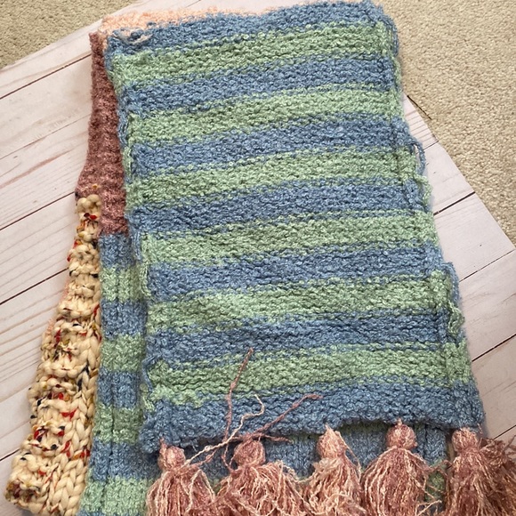Free people pastel multi colored knit scarf - Picture 5 of 9